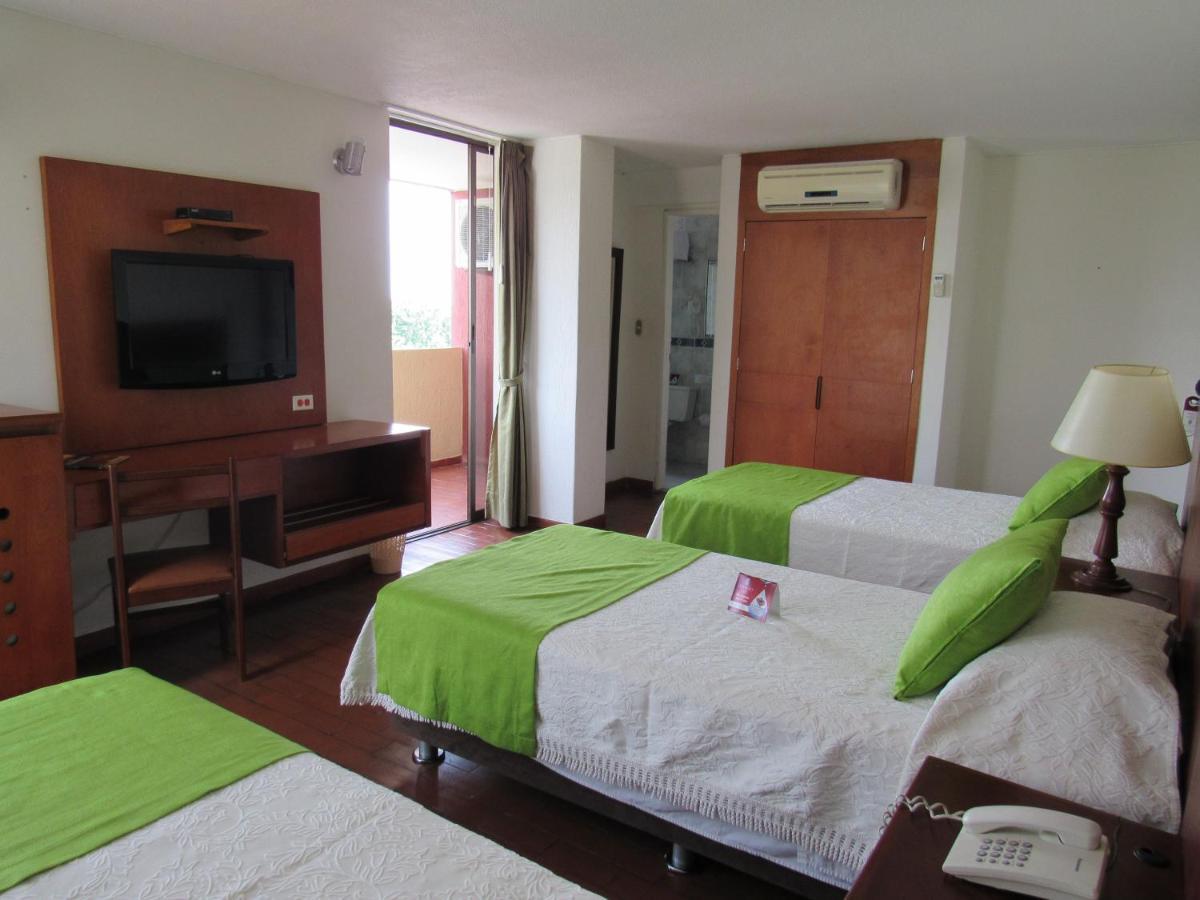 ויז'אוויסנסיו Hotel Don Lolo מראה חיצוני תמונה