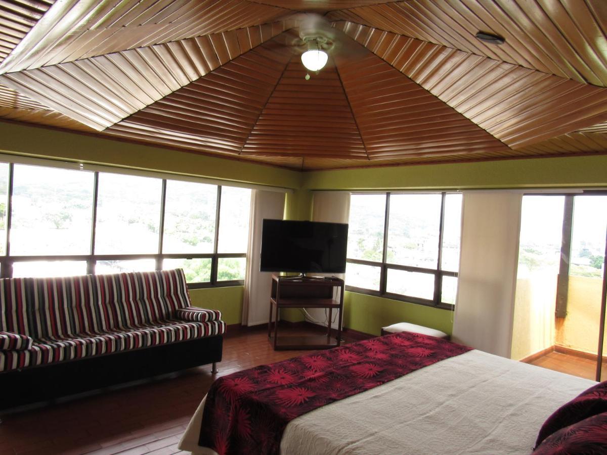 ויז'אוויסנסיו Hotel Don Lolo מראה חיצוני תמונה