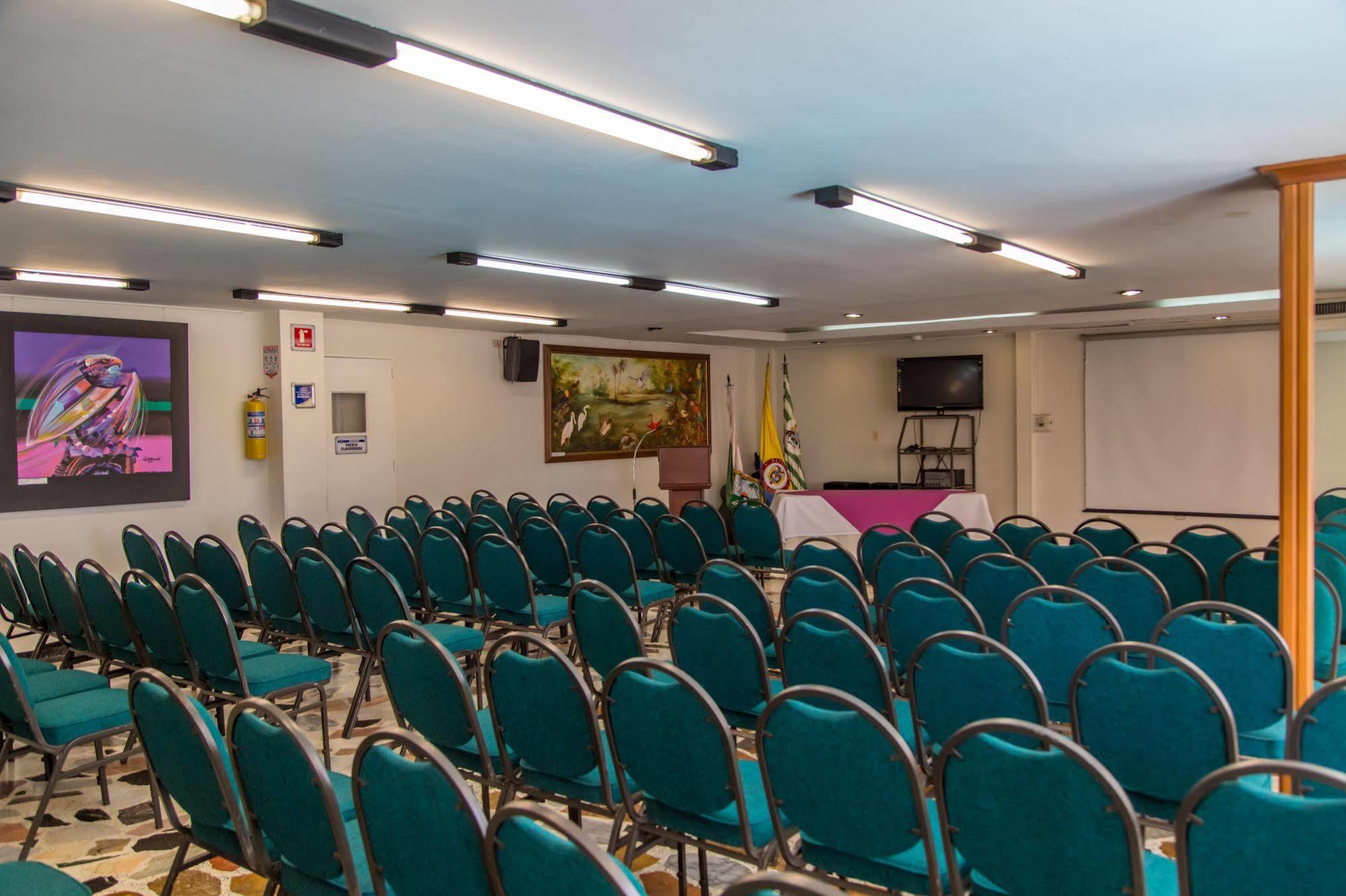 ויז'אוויסנסיו Hotel Don Lolo מראה חיצוני תמונה