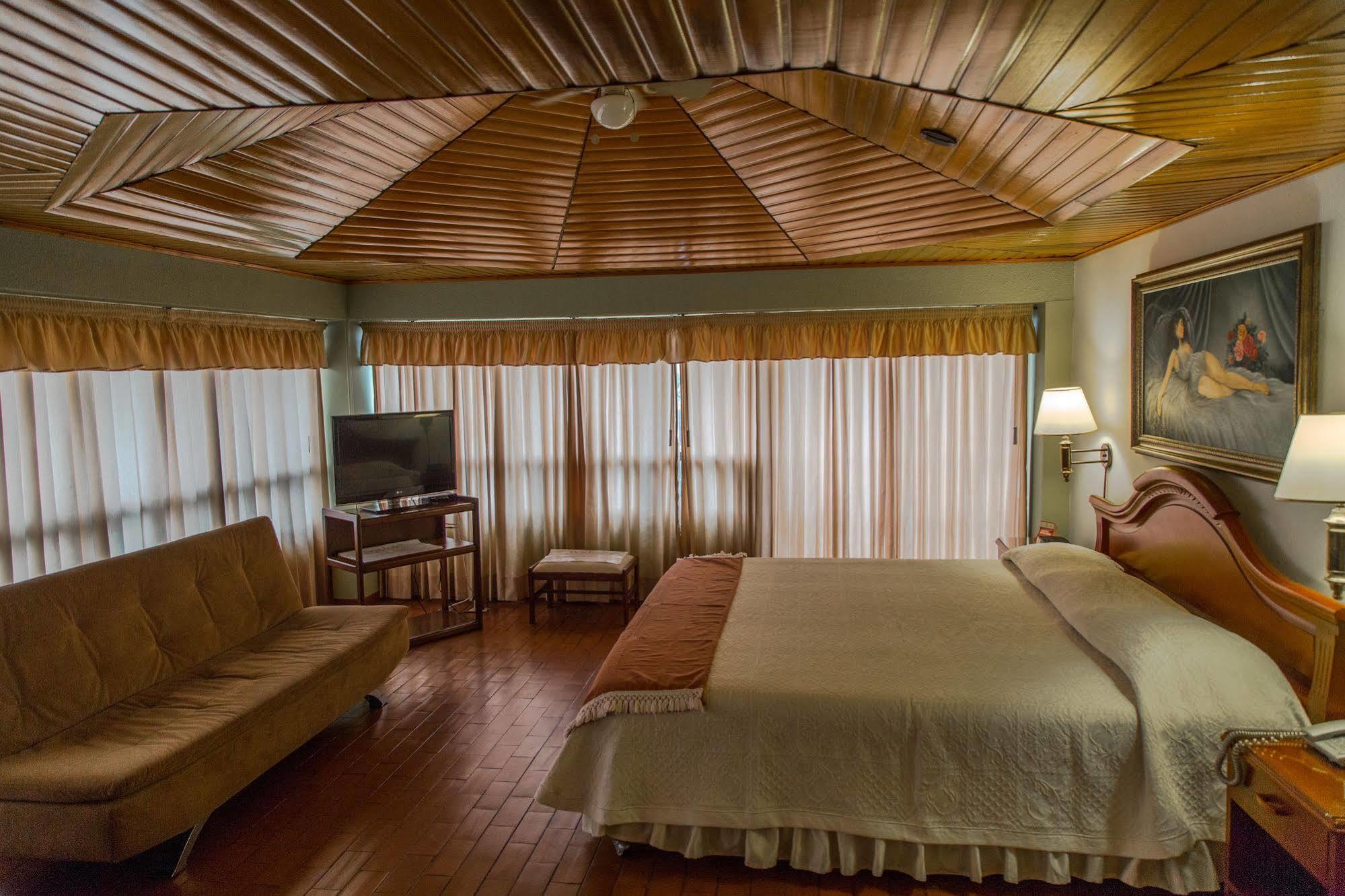 ויז'אוויסנסיו Hotel Don Lolo מראה חיצוני תמונה